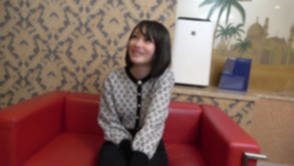 FC2-4335174 【デカクリ·ハーフ系美女】 ガードが固くクールに振舞っていても隠し切れない糸引く-cd1